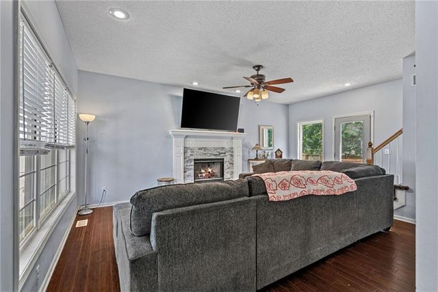 22217 W 51st Street, Shawnee, KS 66226