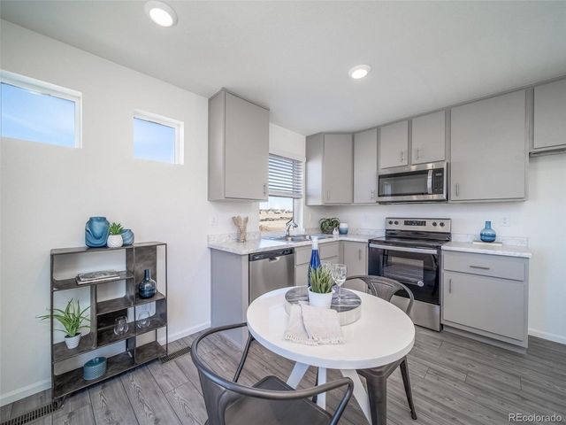 10056 Revere Ct, Commerce City, CO 80022