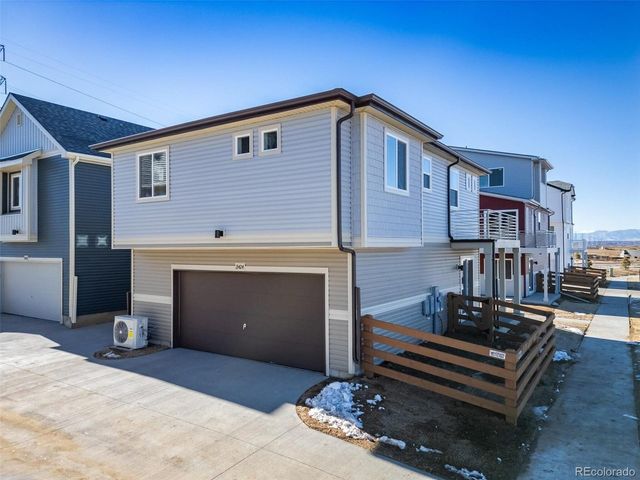 10056 Revere Ct, Commerce City, CO 80022