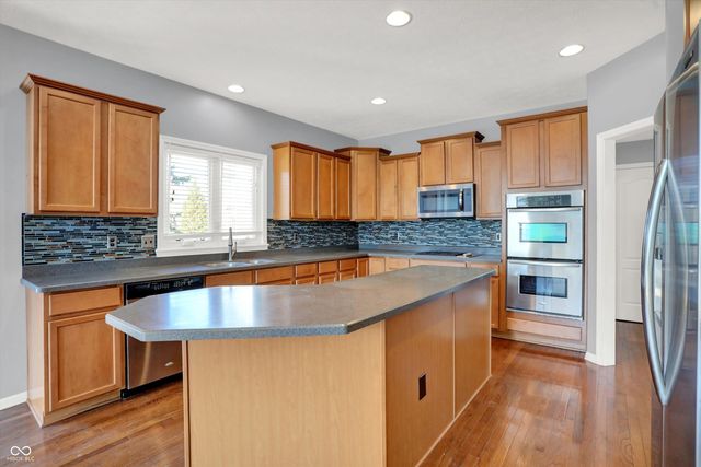 13866 Four Seasons Way, Carmel, IN 46074