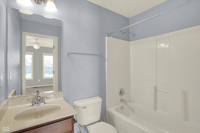 13866 Four Seasons Way, Carmel, IN 46074