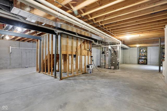 13866 Four Seasons Way, Carmel, IN 46074