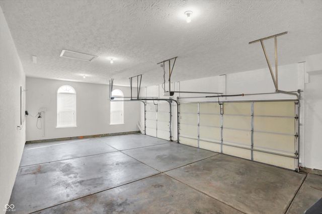 13866 Four Seasons Way, Carmel, IN 46074