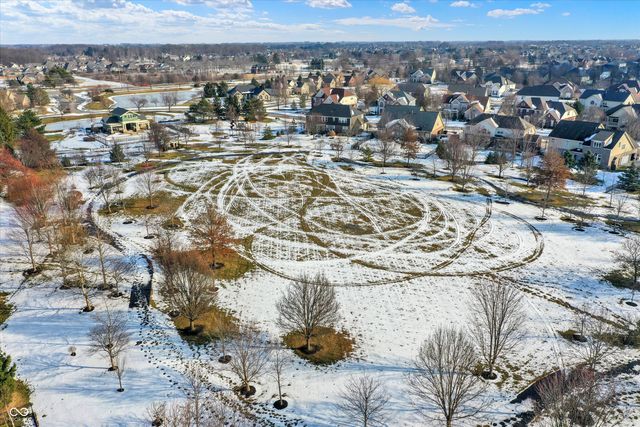 13866 Four Seasons Way, Carmel, IN 46074