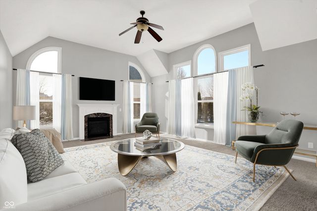 13866 Four Seasons Way, Carmel, IN 46074