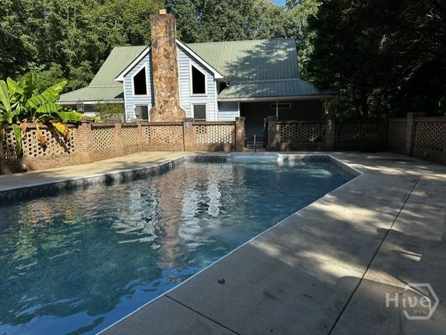 1010 Double Bridges Road, Winterville, GA 30683