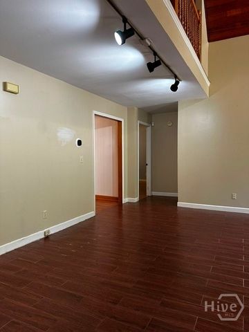 1010 Double Bridges Road, Winterville, GA 30683