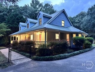1010 Double Bridges Road, Winterville, GA 30683