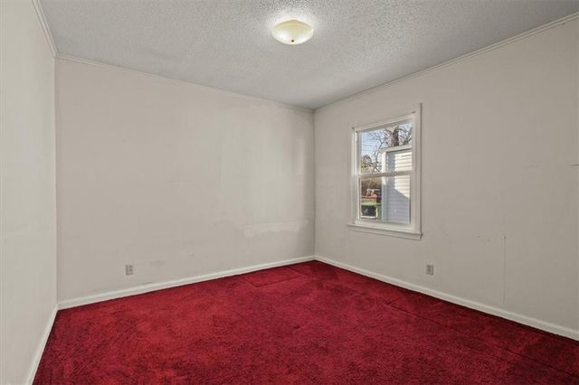 1221 E 25th Avenue, Kansas City, MO 64116