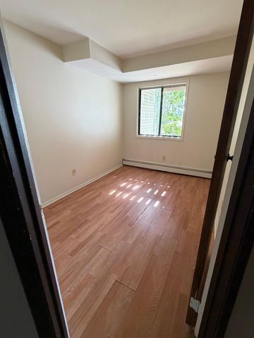 7310 72nd Lane N, Brooklyn Park, MN 55428