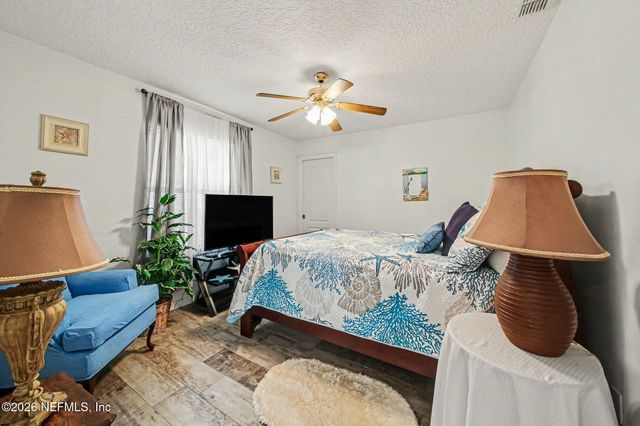 7 EDWARD Drive, Palm Coast, FL 32164