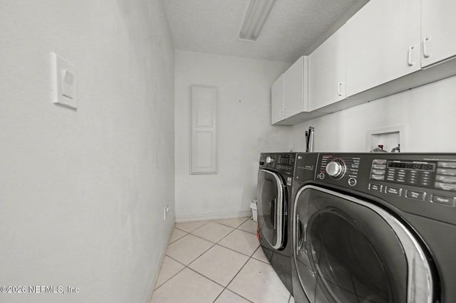 7 EDWARD Drive, Palm Coast, FL 32164