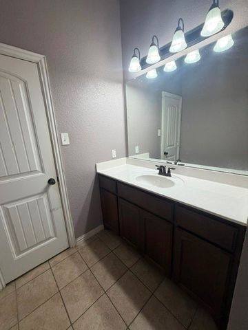 124 Brady Coleman Lane, Springtown, TX 76082