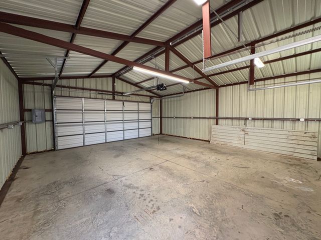 124 Brady Coleman Lane, Springtown, TX 76082