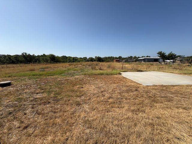 124 Brady Coleman Lane, Springtown, TX 76082