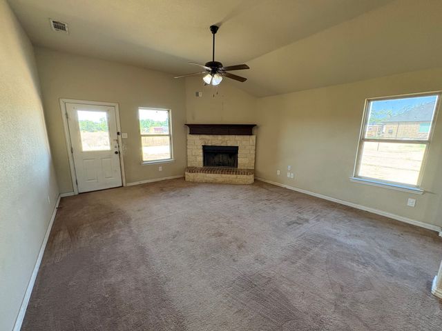 124 Brady Coleman Lane, Springtown, TX 76082