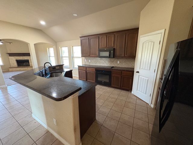 124 Brady Coleman Lane, Springtown, TX 76082