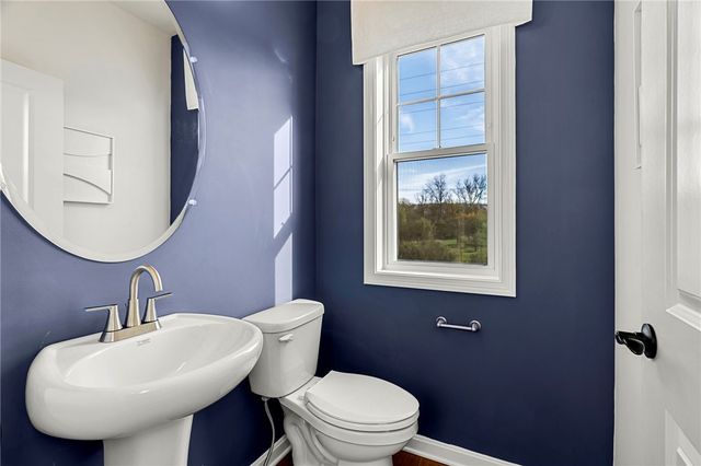 32 East Point Drive 2, East Providence, RI 02916