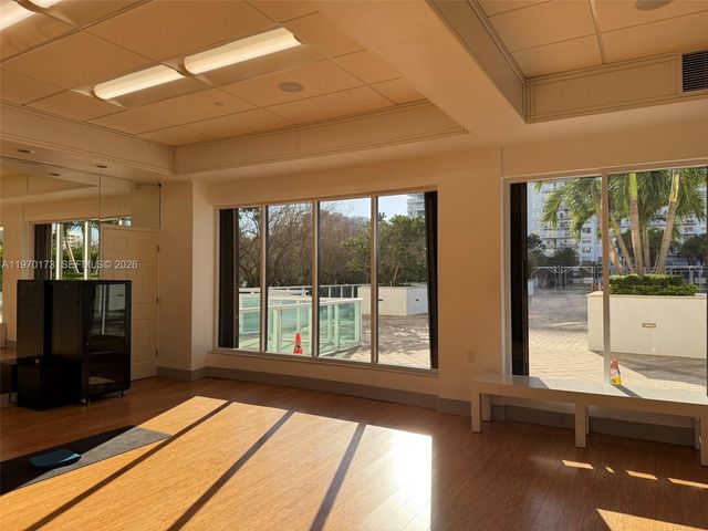 2851 NE 183rd St 412E, Aventura, FL 33160