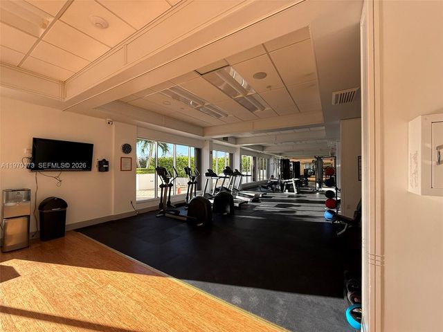 2851 NE 183rd St 412E, Aventura, FL 33160