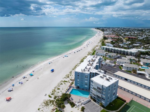 5300 GULF DRIVE 204, Holmes Beach, FL 34217