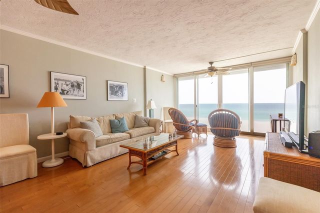 5300 GULF DRIVE 204, Holmes Beach, FL 34217