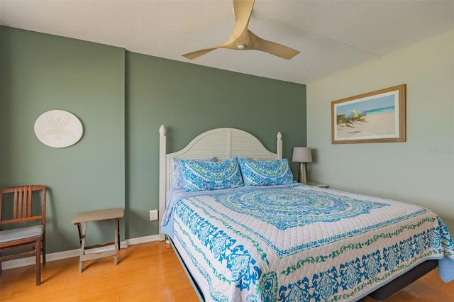 5300 GULF DRIVE 204, Holmes Beach, FL 34217