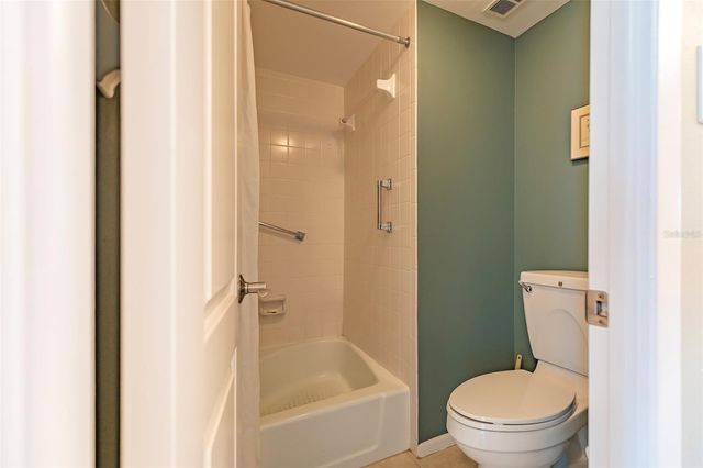 5300 GULF DRIVE 204, Holmes Beach, FL 34217
