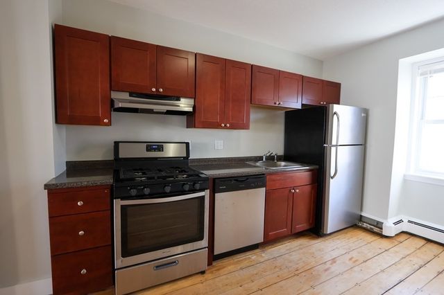 20 Roberts Street 5, Brookline, MA 02445