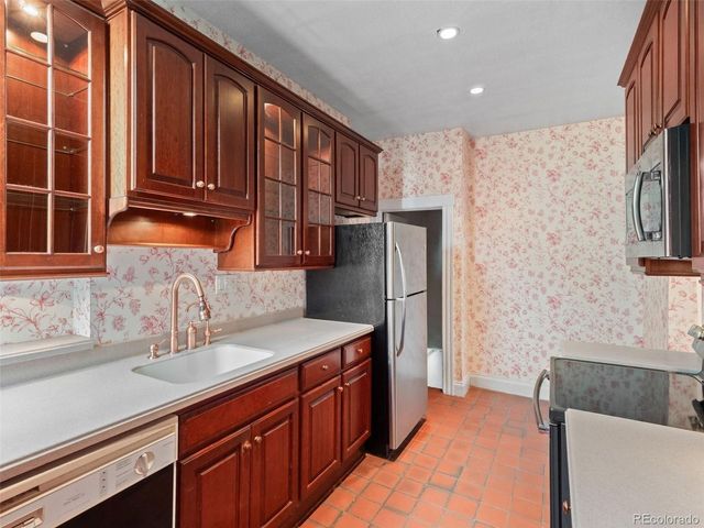 1166 N Downing St, Denver, CO 80218