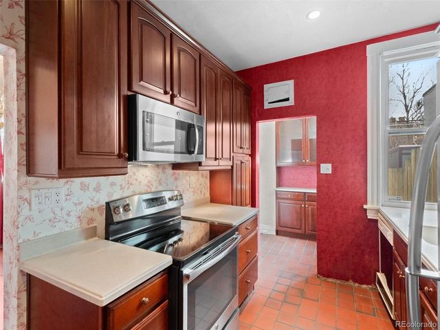 1166 N Downing St, Denver, CO 80218