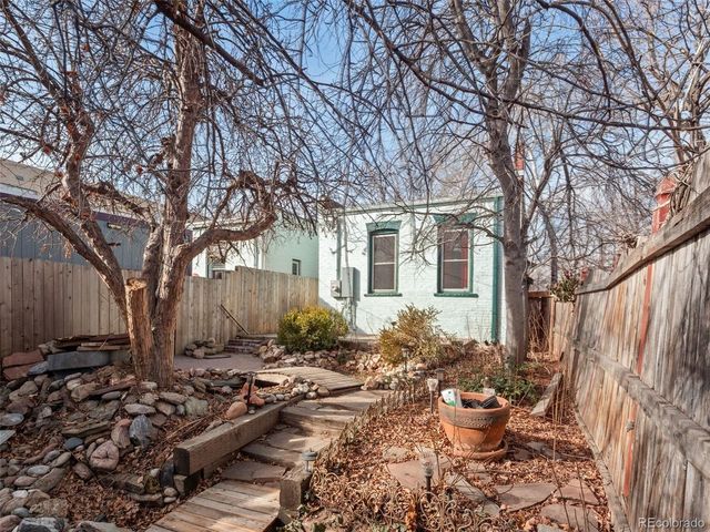 1166 N Downing St, Denver, CO 80218