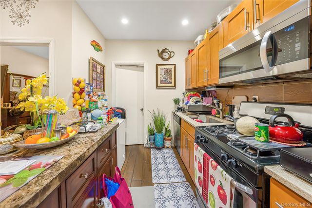 200 New Jersey Avenue, Brooklyn, NY 11207