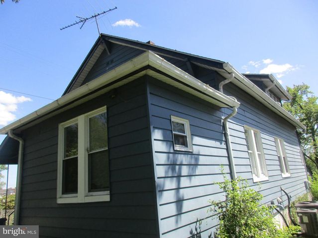 2930 BERWICK AVE, Baltimore, MD 21234