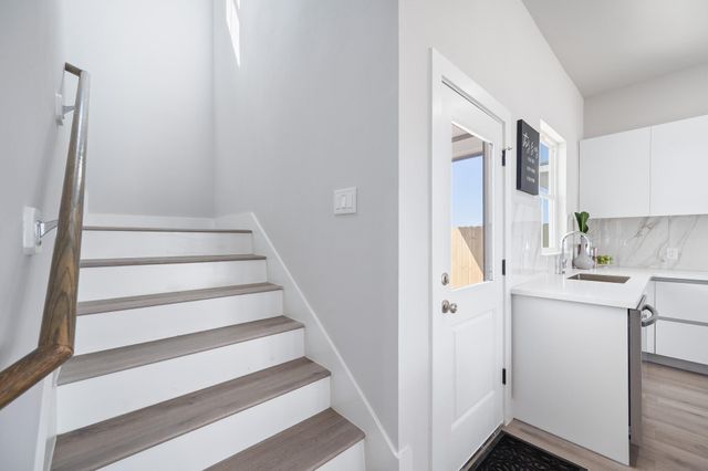 6702 Metro Village Blvd 10, Houston, TX 77083