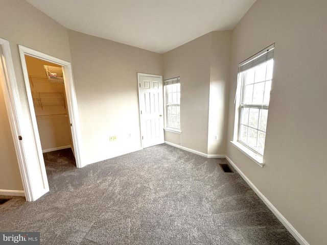 21798 JARVIS SQ, Ashburn, VA 20147