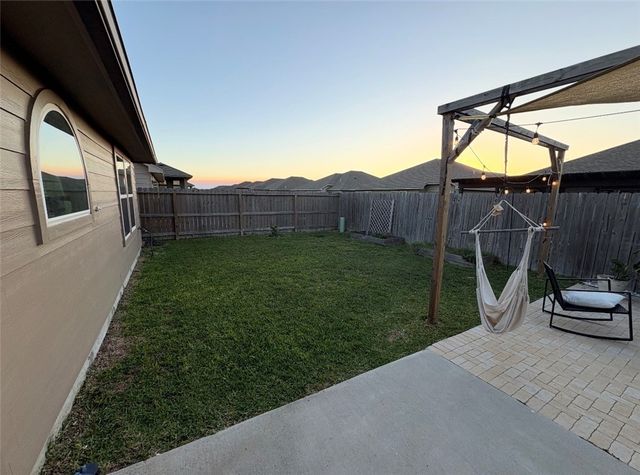 7509 Loyd Neal Dr, Corpus Christi, TX 78414