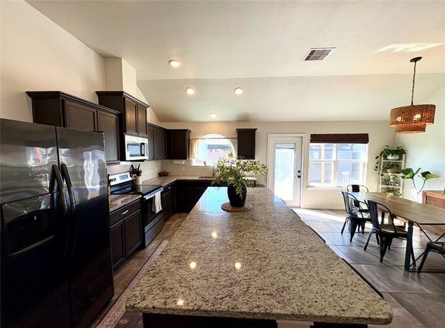 7509 Loyd Neal Dr, Corpus Christi, TX 78414