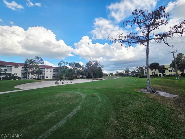 1086 Forest Lakes DR 9207, Naples, FL 34105