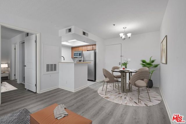 345 S Alexandria Avenue 304, Los Angeles, CA 90020