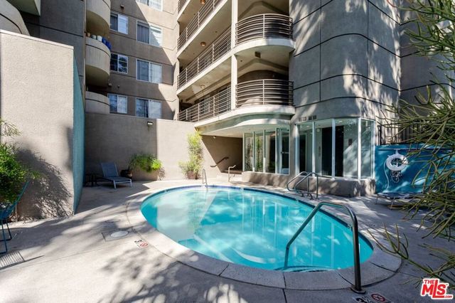 345 S Alexandria Avenue 304, Los Angeles, CA 90020