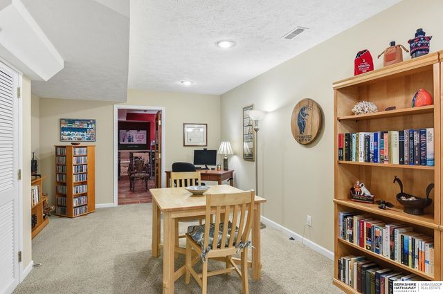 13508 Ames Avenue, Omaha, NE 68164