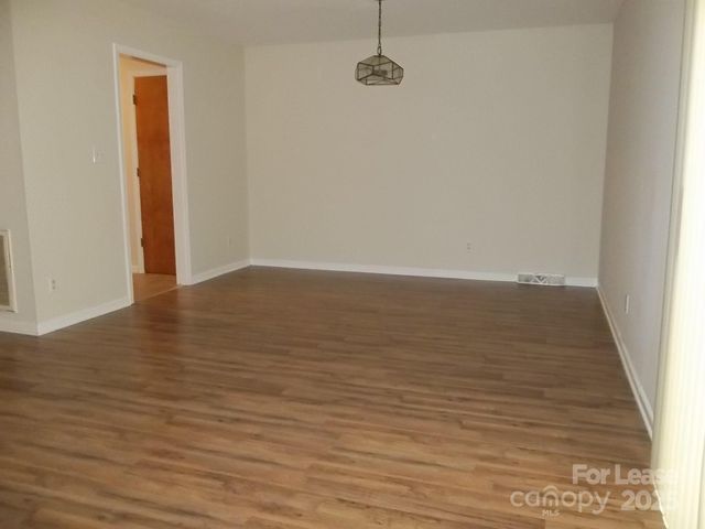 4024 Rosehaven Drive, Charlotte, NC 28205