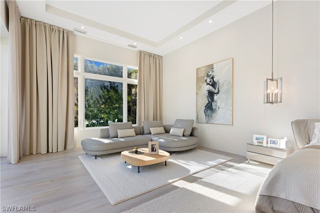 2485 Crayton RD, Naples, FL 34103