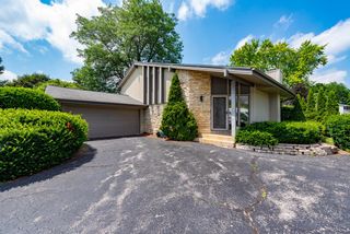 17020 Deer Park DRIVE, Brookfield, WI 53005