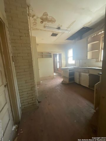 309 MOUNT VERNON CT, San Antonio, TX 78223