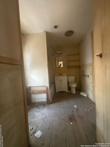 309 MOUNT VERNON CT, San Antonio, TX 78223