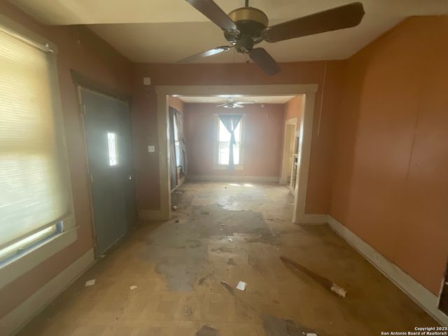 309 MOUNT VERNON CT, San Antonio, TX 78223