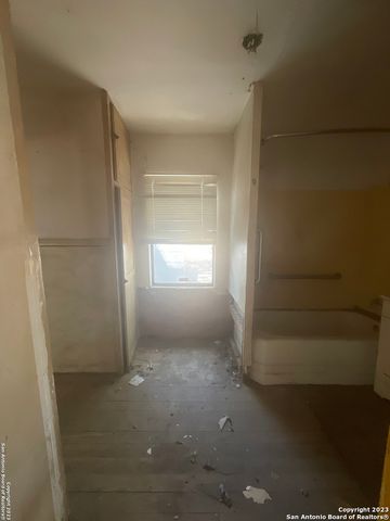 309 MOUNT VERNON CT, San Antonio, TX 78223