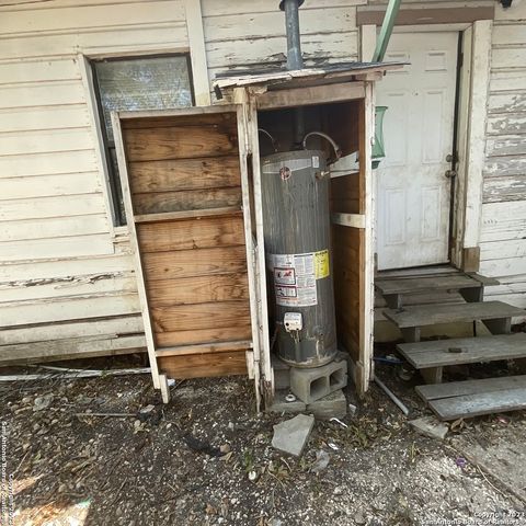 309 MOUNT VERNON CT, San Antonio, TX 78223